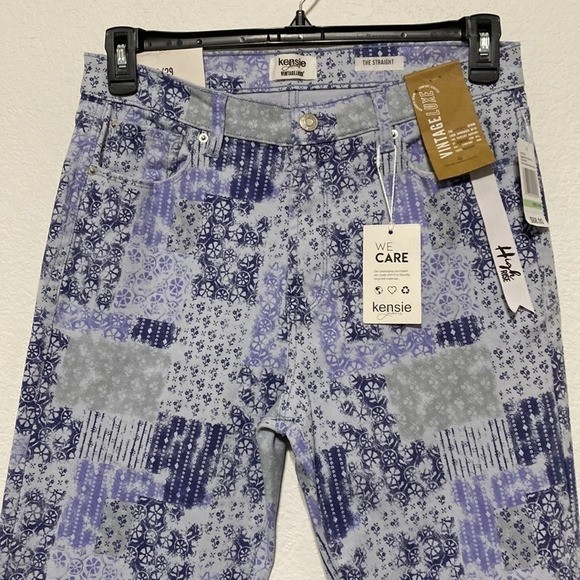 Kensie NWT High Rise Patchwork Indigo Combo Straight Leg Jeans - Picture 3 of 9